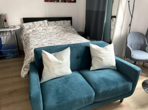 Studio Flat London Finchley Rd NW11